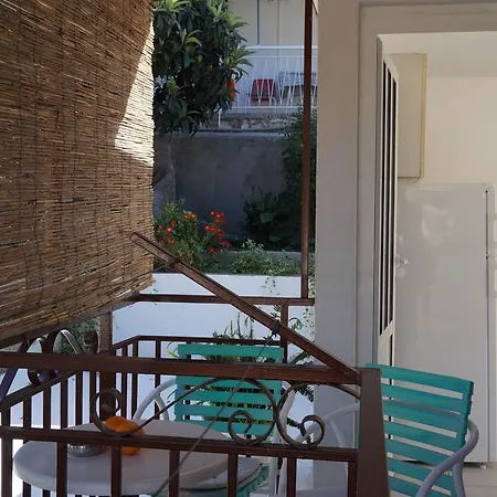 & Tepsa - Centre בית הארחה חוואר