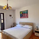 Gostinjska kuća & Tepsa - Centre Hvar Town
