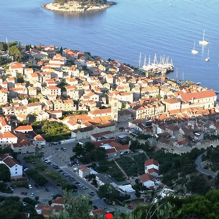 Guest house & Tepsa - Centre 3*