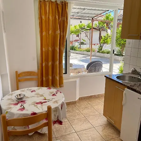 & Tepsa - Centre 3* Hvar Town