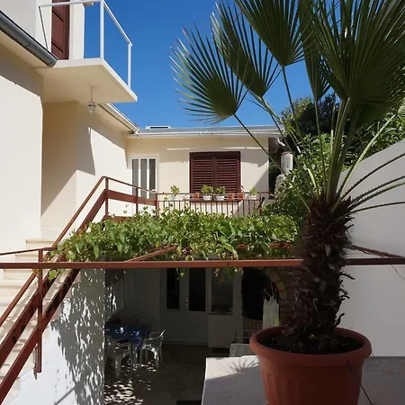 Vendégház & Tepsa - Centre 3*