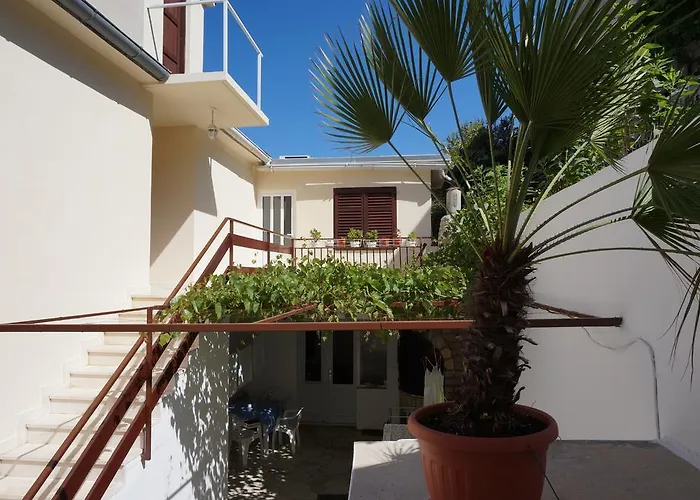 بيت ضيافة & Tepsa - Centre 3*